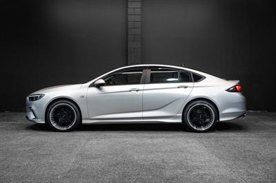 2019 Holden Commodore - Thumbnail