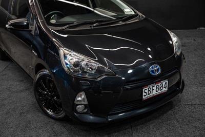 2013 Toyota Aqua - Thumbnail
