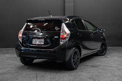 2013 Toyota Aqua - Thumbnail