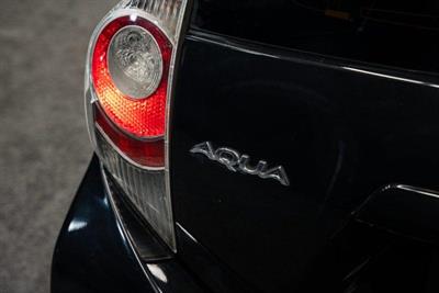2013 Toyota Aqua - Thumbnail