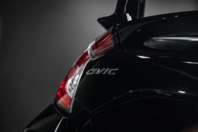 2018 Honda Civic - Thumbnail