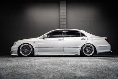 2005 Toyota Crown - Thumbnail