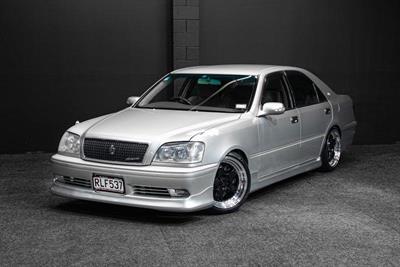 2001 Toyota Crown - Thumbnail