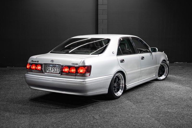 2001 Toyota Crown
