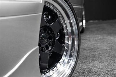 2001 Toyota Crown - Thumbnail