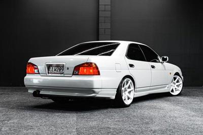 1997 Nissan Laurel - Thumbnail
