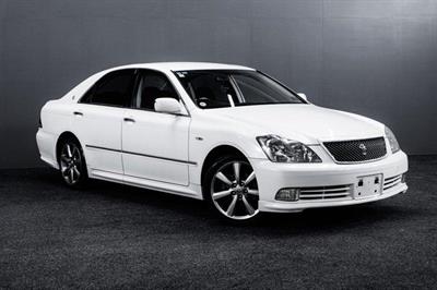 2005 Toyota Crown - Thumbnail