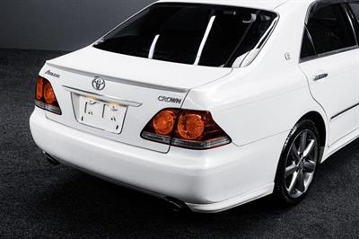 2005 Toyota Crown - Thumbnail