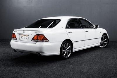 2005 Toyota Crown - Thumbnail