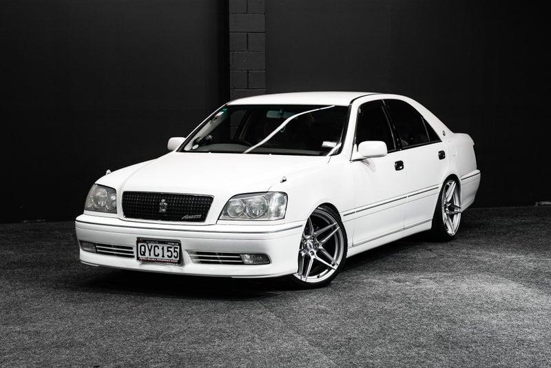 2001 Toyota Crown