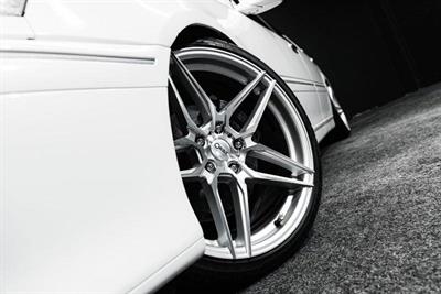 2001 Toyota Crown - Thumbnail