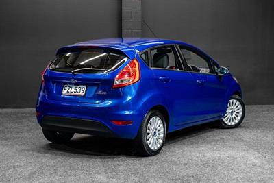 2011 Ford Fiesta - Thumbnail