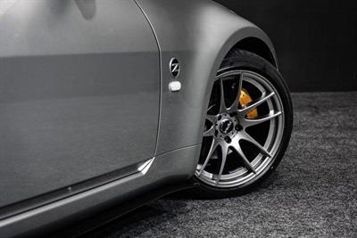 2004 Nissan 350Z - Thumbnail