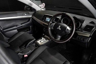 2014 Mitsubishi Lancer - Thumbnail