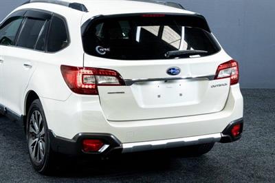 2016 Subaru Legacy - Thumbnail