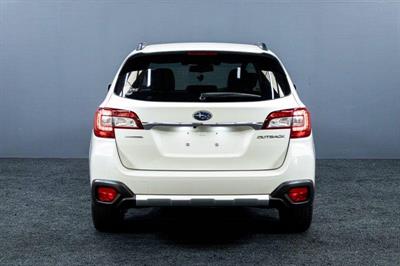 2016 Subaru Legacy - Thumbnail