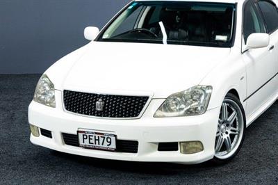 2006 Toyota Crown - Thumbnail