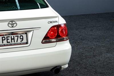 2006 Toyota Crown - Thumbnail