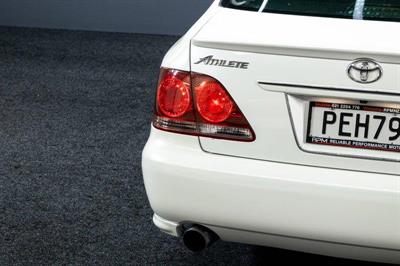 2006 Toyota Crown - Thumbnail