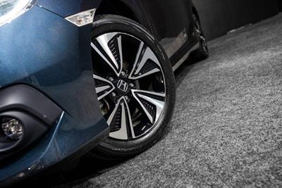 2017 Honda Civic - Thumbnail