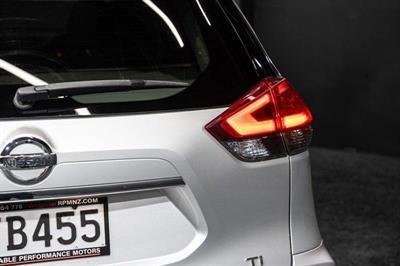 2018 Nissan X-TRAIL - Thumbnail