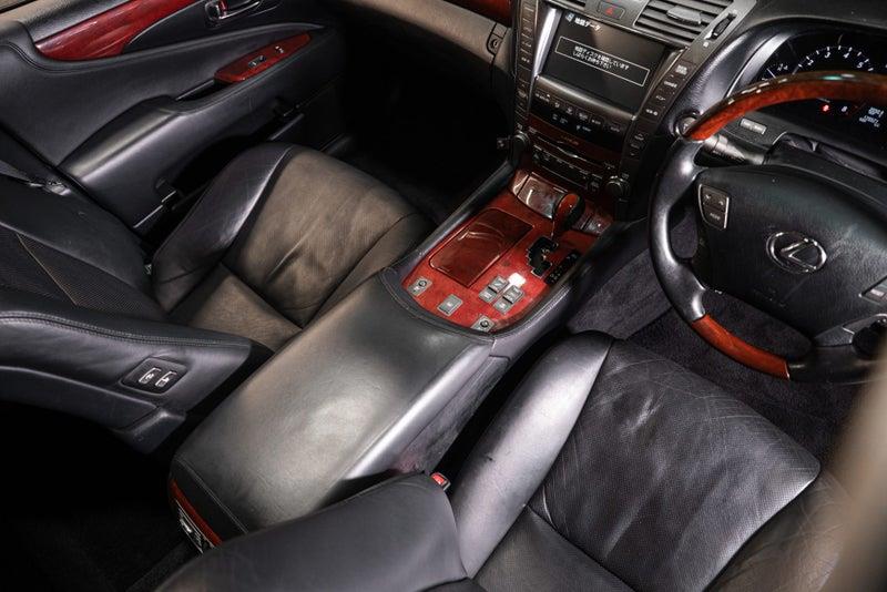 2007 Lexus LS 460