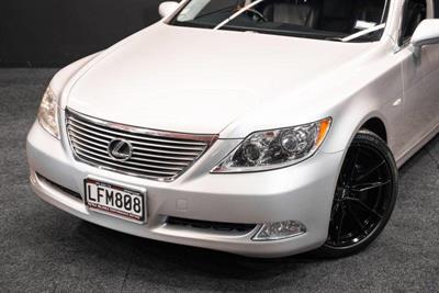 2007 Lexus LS 460 - Thumbnail