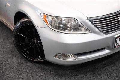 2007 Lexus LS 460 - Thumbnail