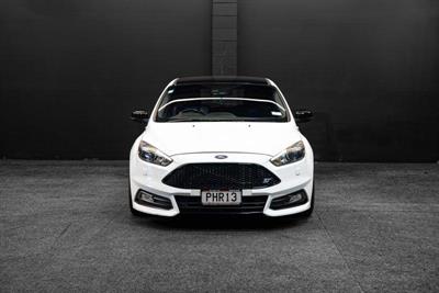 2015 Ford Focus - Thumbnail