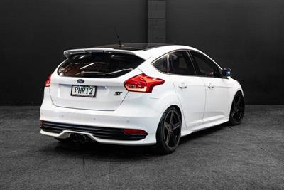 2015 Ford Focus - Thumbnail