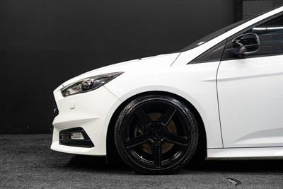 2015 Ford Focus - Thumbnail