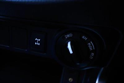 2017 Nissan Navara - Thumbnail