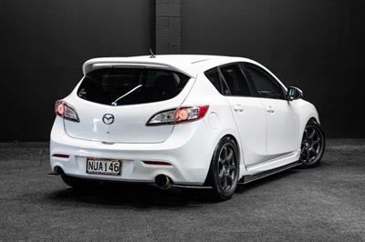 2010 Mazda Axela - Thumbnail