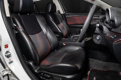 2010 Mazda Axela - Thumbnail