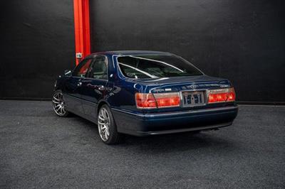 2000 Toyota Crown - Thumbnail