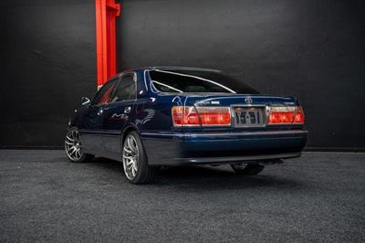 2000 Toyota Crown - Thumbnail