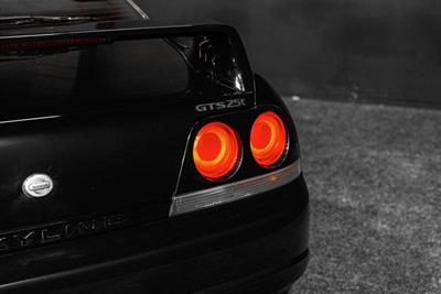1998 Nissan Skyline - Thumbnail