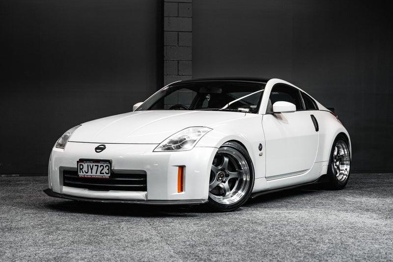 2005 Nissan Fairlady
