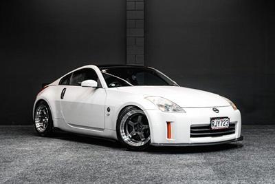 2005 Nissan Fairlady - Thumbnail