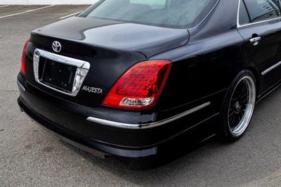 2004 Toyota Crown - Thumbnail