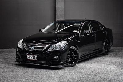 2009 Toyota Crown - Thumbnail