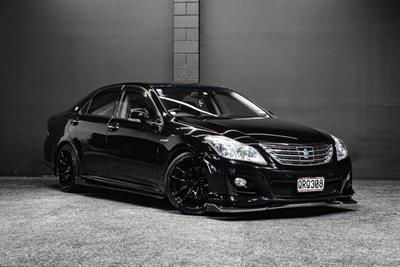 2009 Toyota Crown - Thumbnail