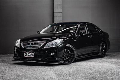 2009 Toyota Crown - Thumbnail