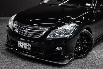 2009 Toyota Crown - Thumbnail