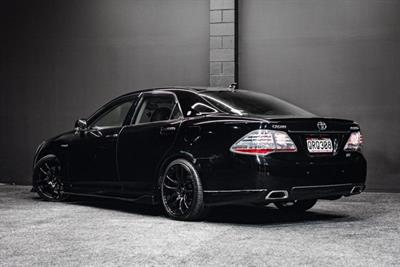 2009 Toyota Crown - Thumbnail