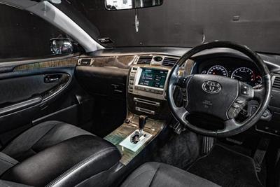 2006 Toyota Crown - Thumbnail