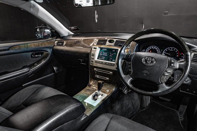 2006 Toyota Crown