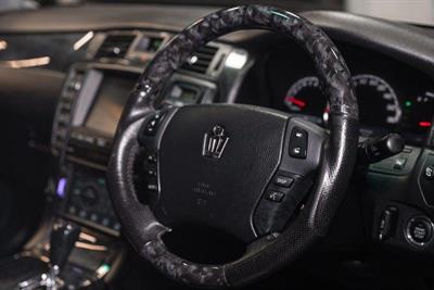 2004 Toyota Crown - Thumbnail