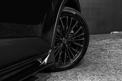 2017 Toyota C-HR - Thumbnail