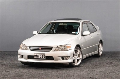 1999 Toyota Altezza - Thumbnail
